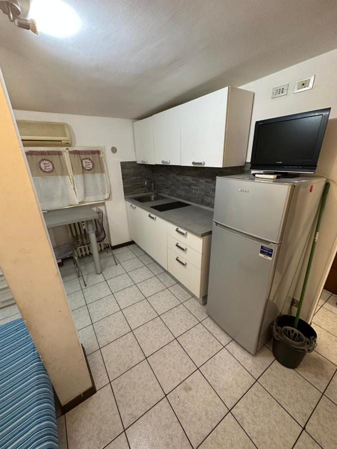 Caf Immobiliare Hotel Modena Eksteriør billede